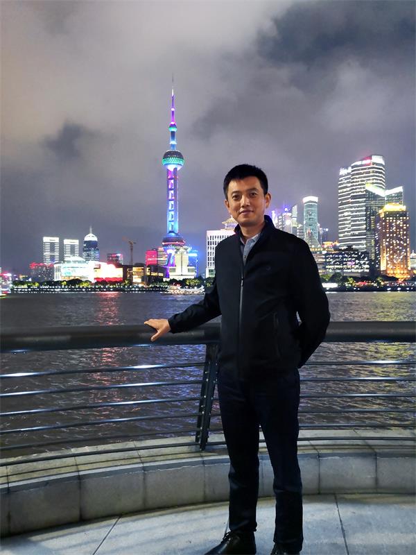 202207251653137305.jpg 魏宝龙高清生活照11.24.jpg