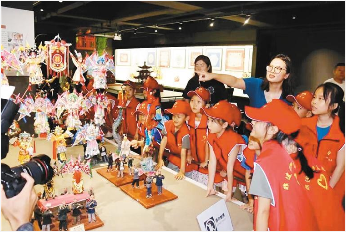 点击图片进入下一页 \