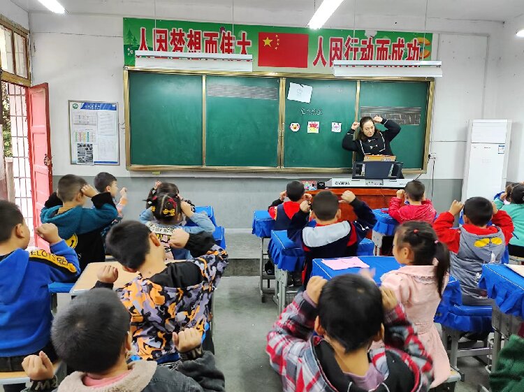 202211281757483180.jpg 1.jpg