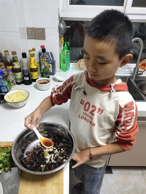 202306051257252856.jpg 凉拌木耳 (2).jpg