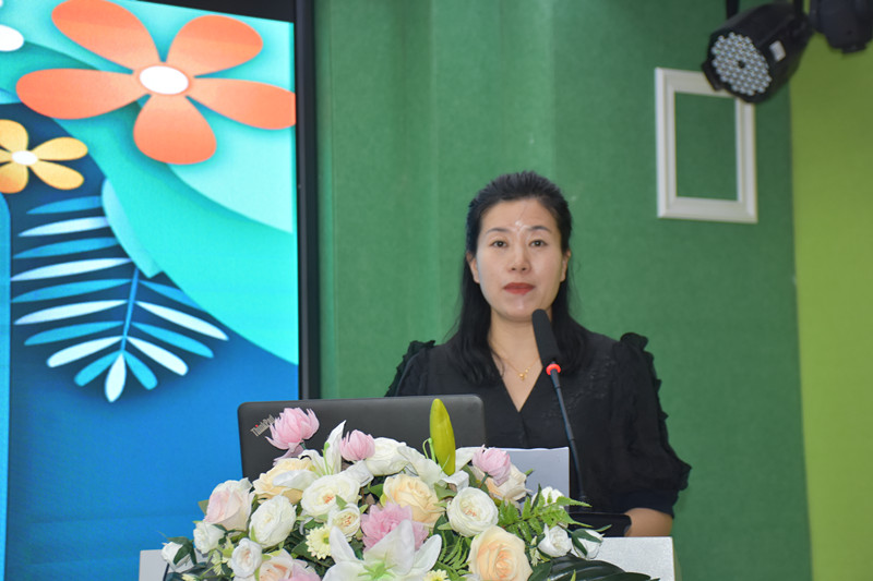 202306131000036321.jpg 吕园长讲座2_副本.jpg